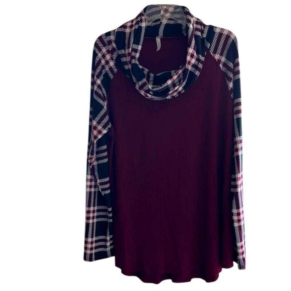 4/$20 Celeste Red and Purple Long Sleeve Tunic Sweatshirt